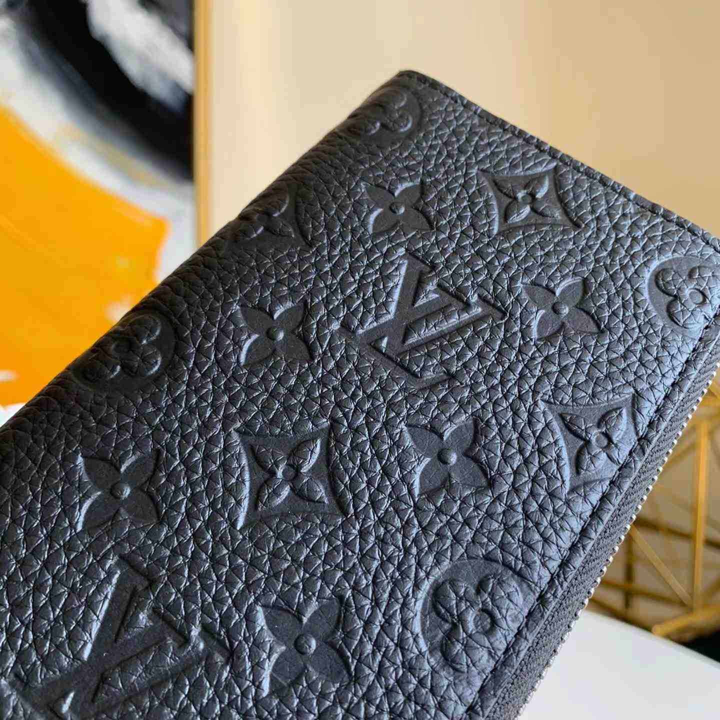 Louis Vuitton Zippy Wallet  M69047 - DopestKickz