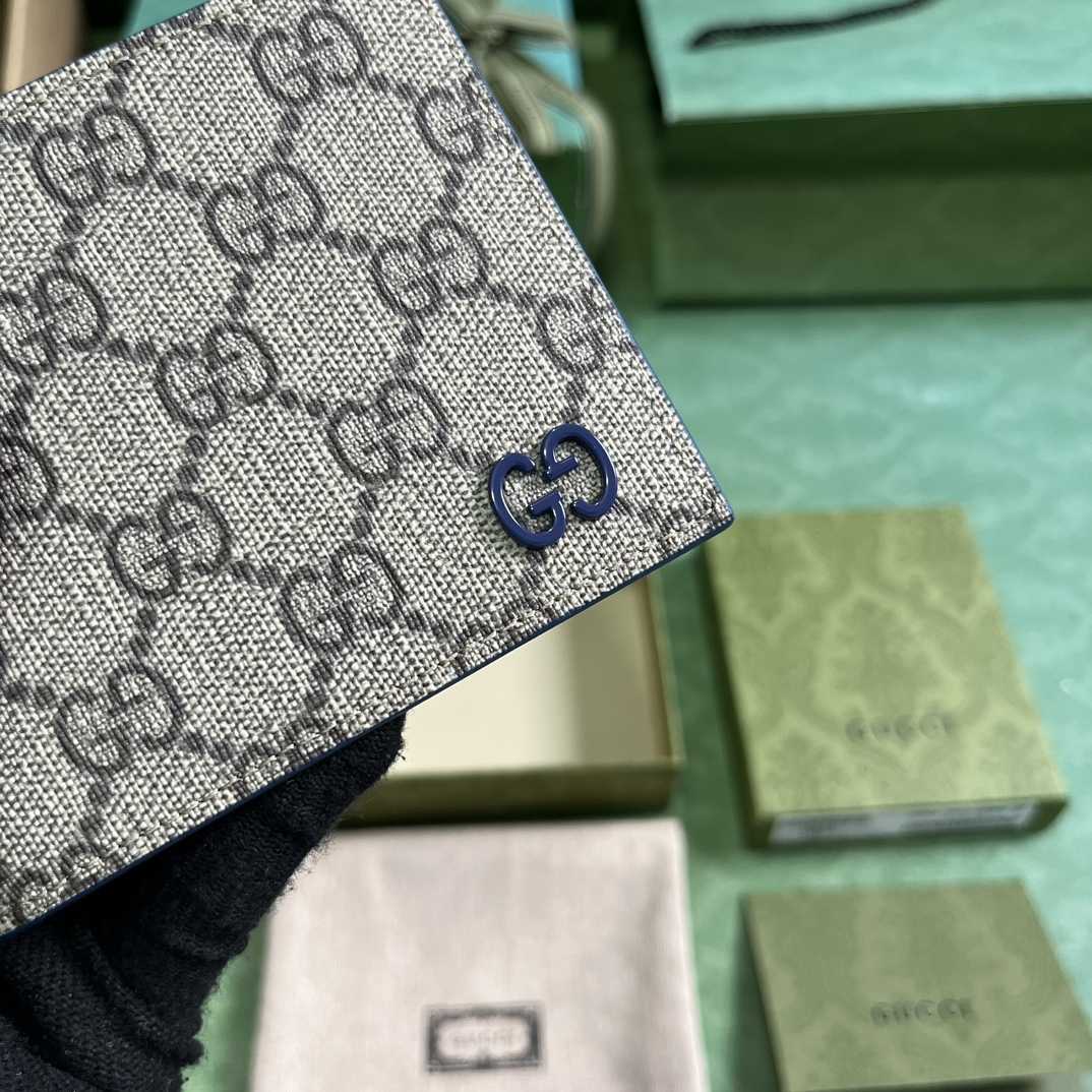 Gucci Wallet With GG Detail - DopestKickz