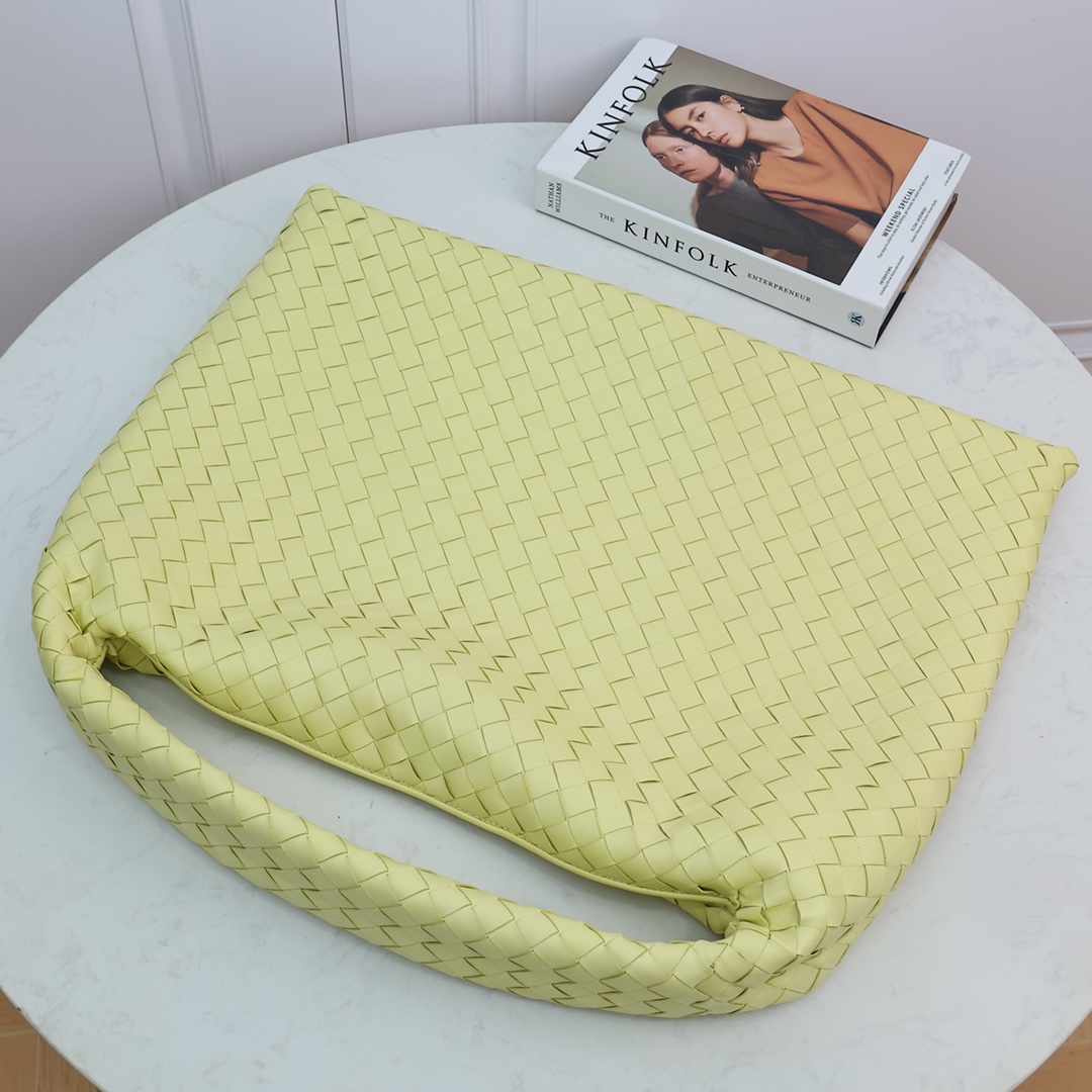 Bottega Veneta Large Hop - DopestKickz