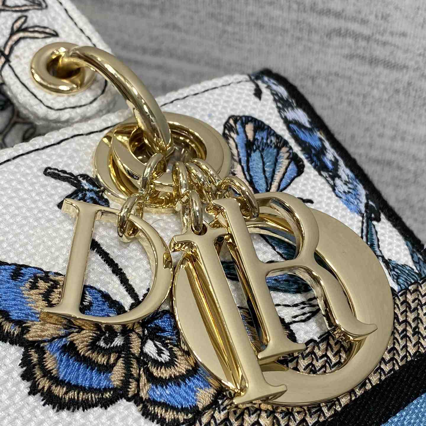 Dior Medium Lady D-lite Bag - DopestKickz