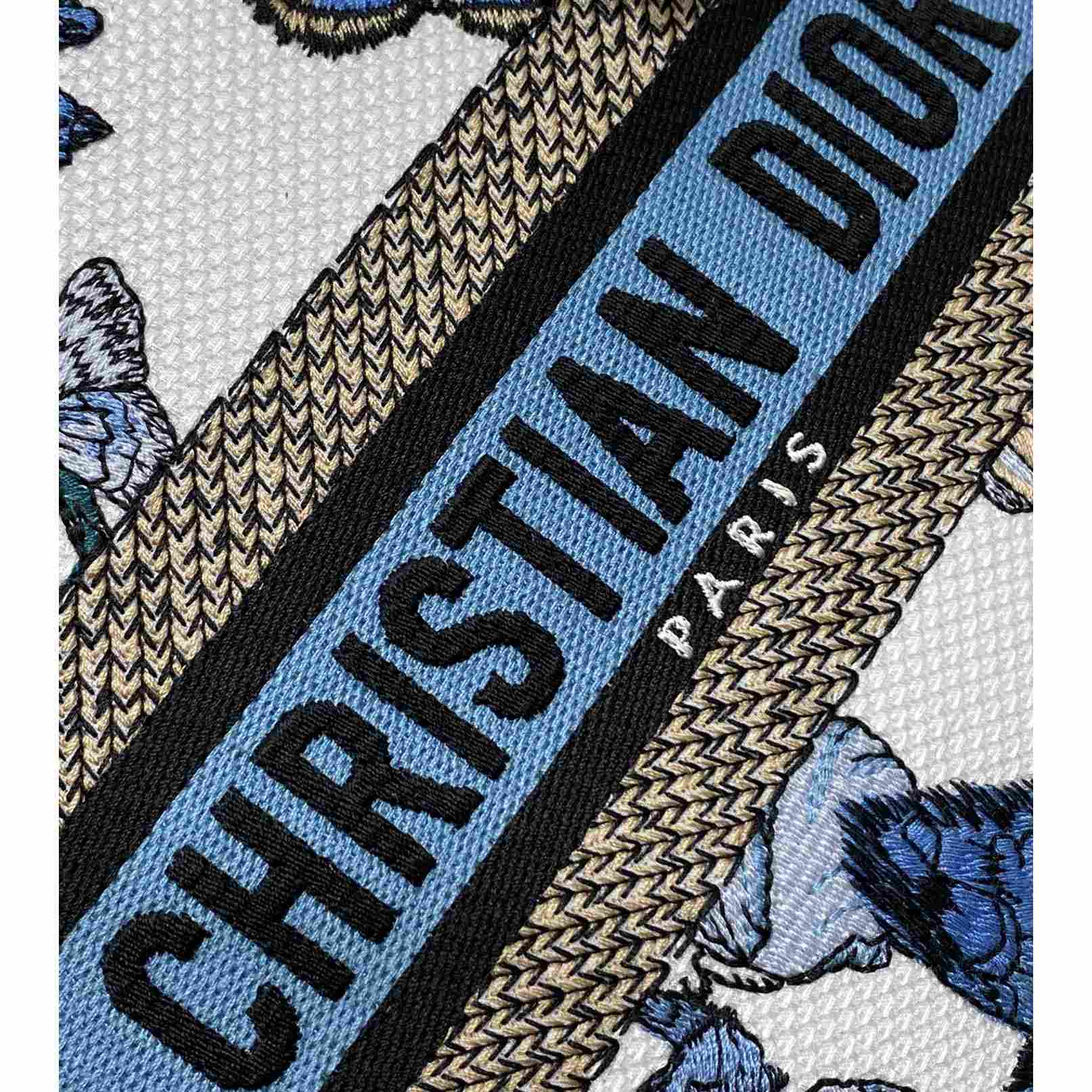 Dior Medium Lady D-lite Bag - DopestKickz