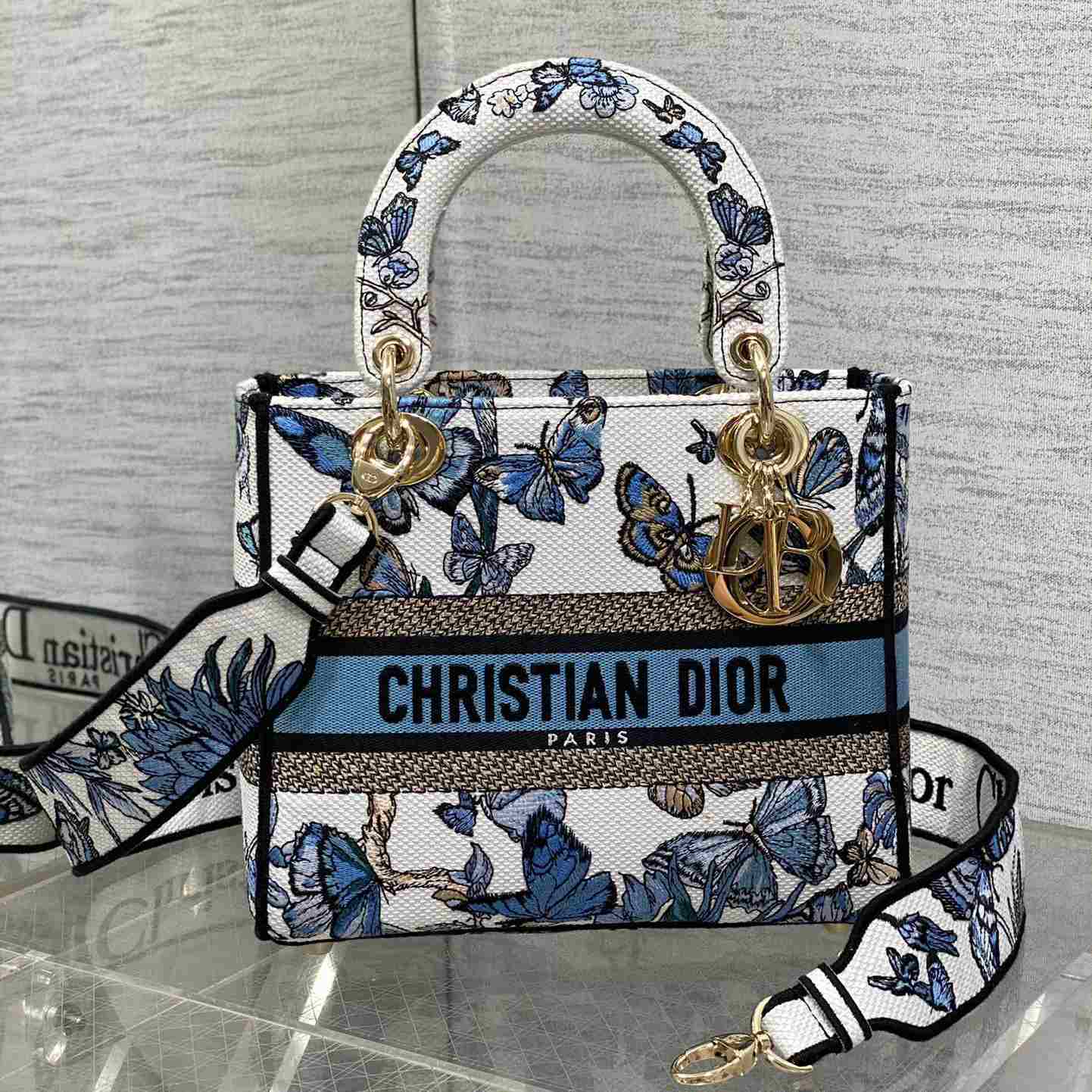 Dior Medium Lady D-lite Bag - DopestKickz