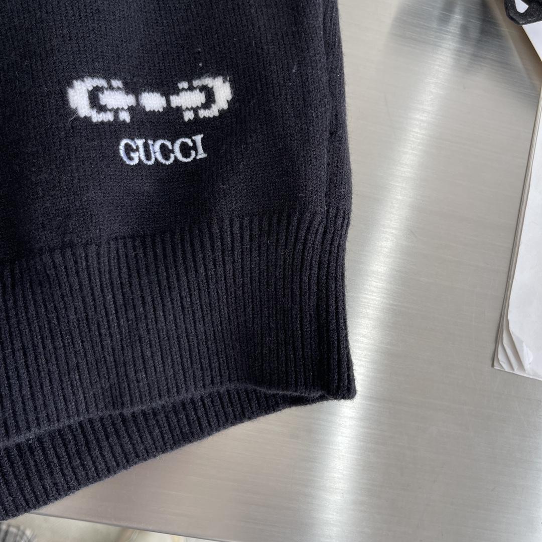 Gucci Extra fFne Wool Cardigan - DopestKickz