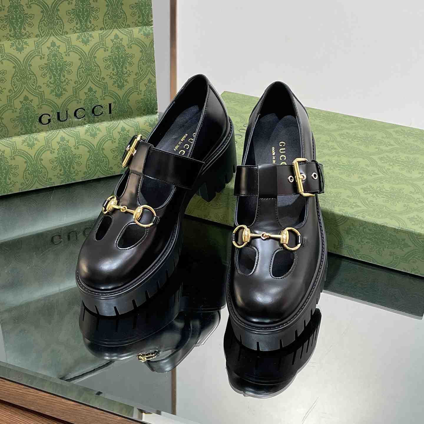 Gucci Women's Loafer With Horsebit - DopestKickz