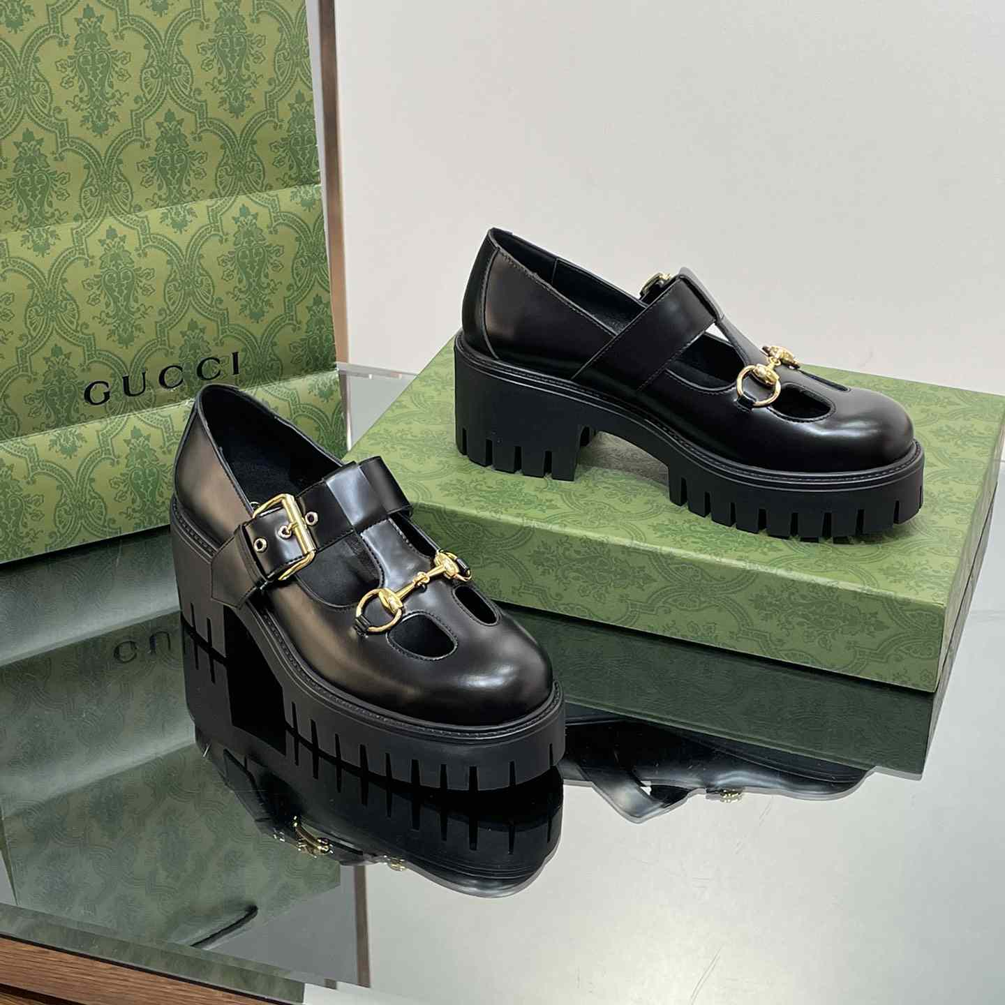 Gucci Women's Loafer With Horsebit - DopestKickz