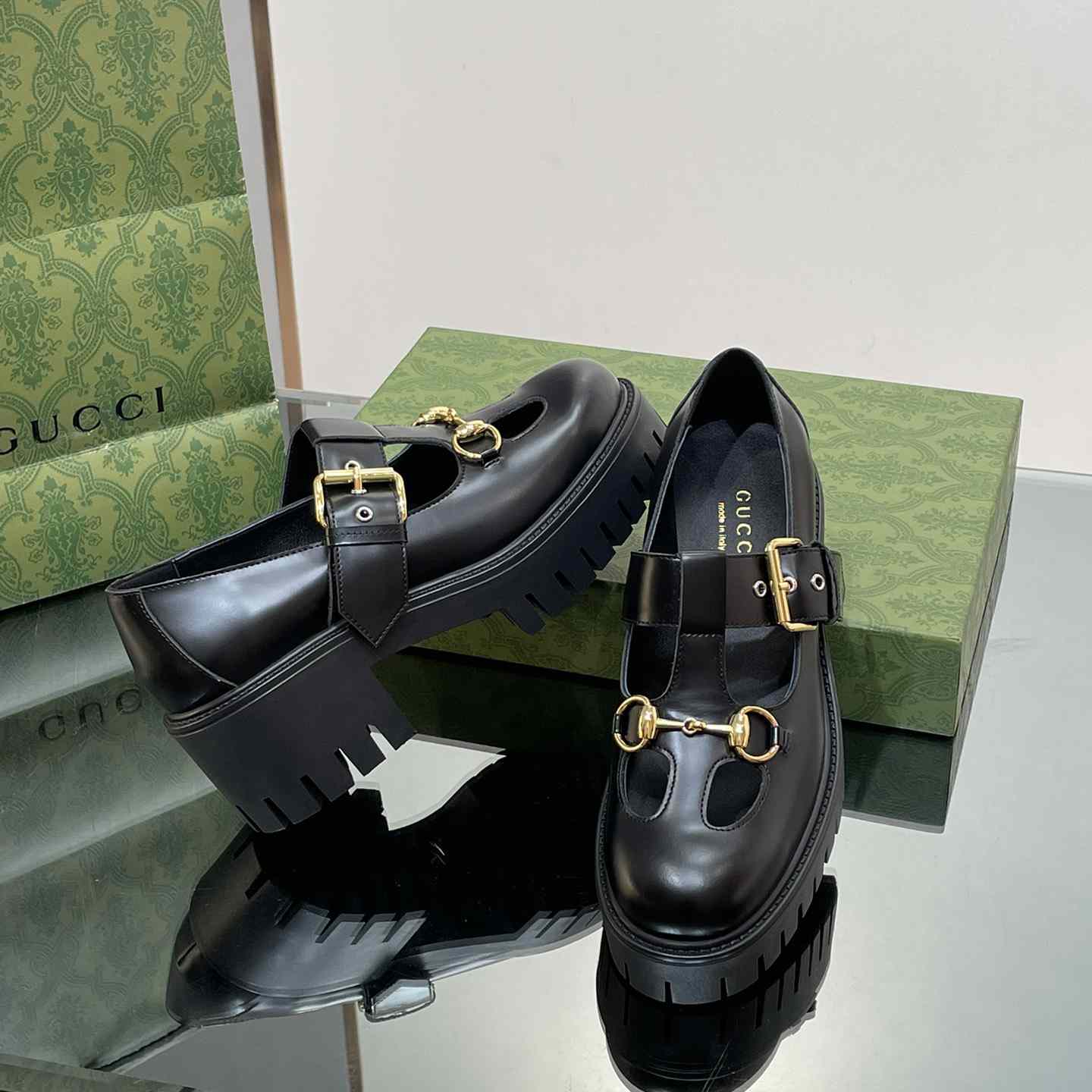 Gucci Women's Loafer With Horsebit - DopestKickz