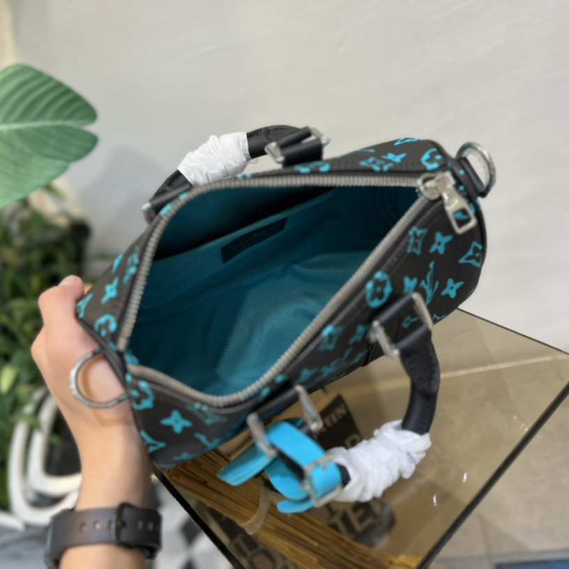 Louis Vuitton Keepall Bandoulière 25  (25-15-11cm)   M21938 - DopestKickz