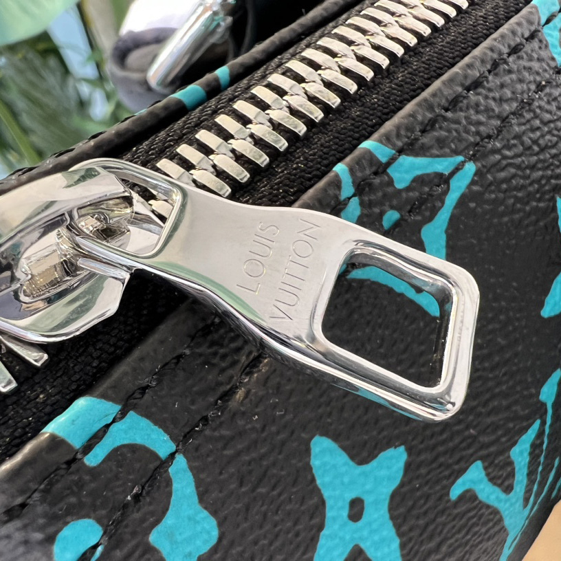 Louis Vuitton Keepall Bandoulière 25  (25-15-11cm)   M21938 - DopestKickz