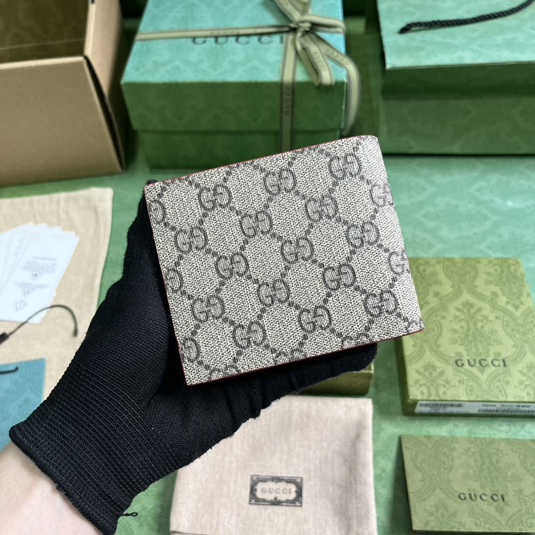 Gucci Wallet With GG Detail - DopestKickz