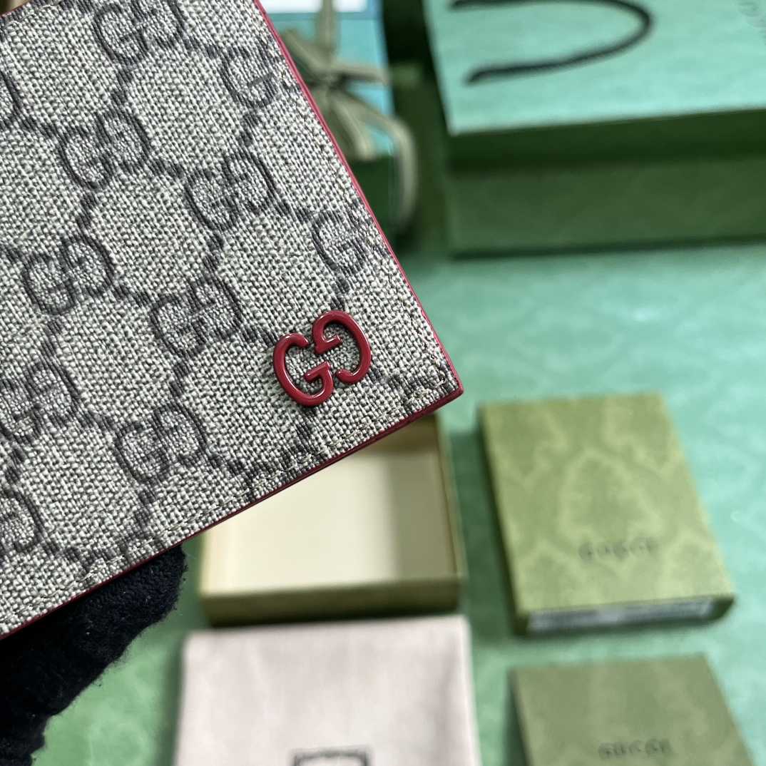 Gucci Wallet With GG Detail - DopestKickz