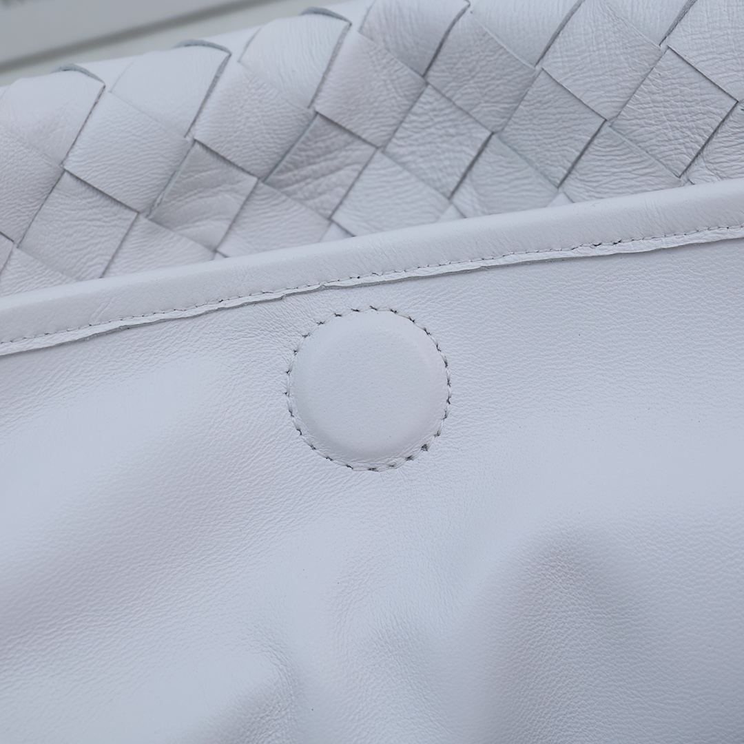 Bottega Veneta Large Hop - DopestKickz