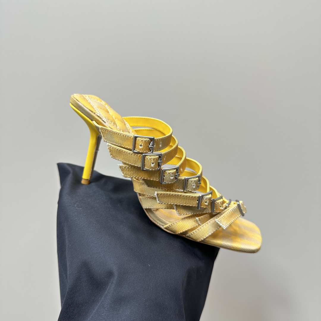 Burberry Check Cotton Step Sandals - DopestKickz