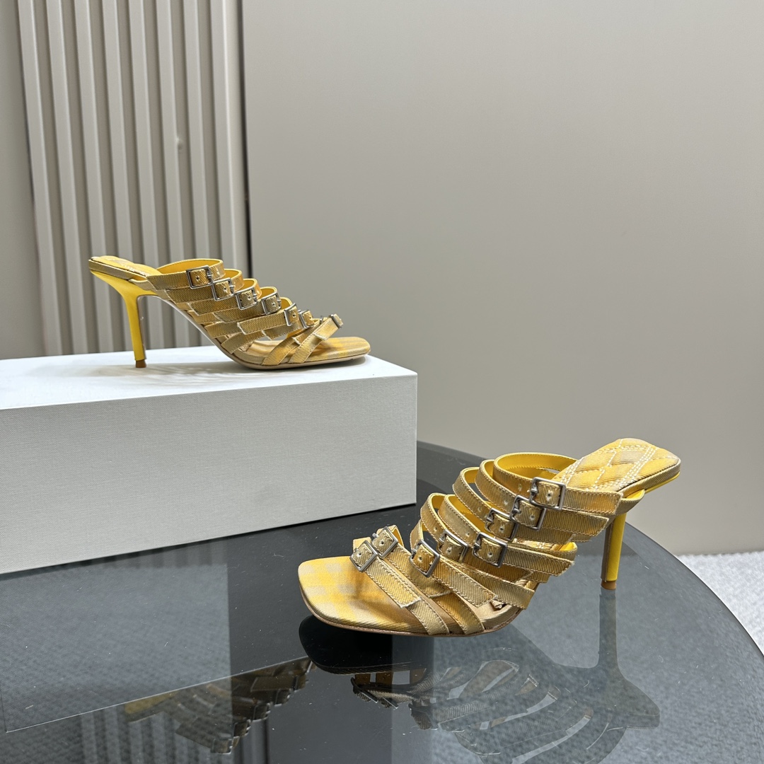 Burberry Check Cotton Step Sandals - DopestKickz