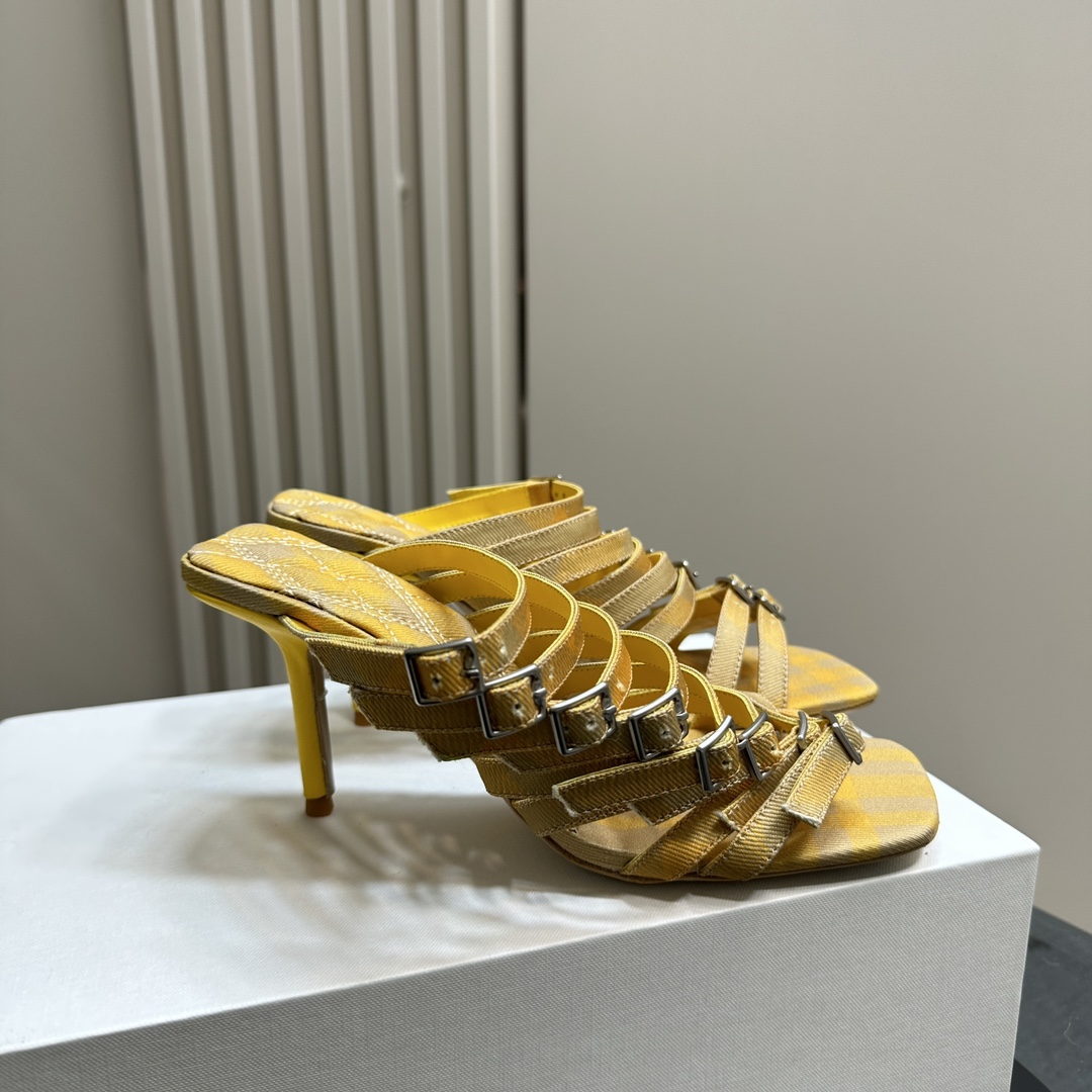 Burberry Check Cotton Step Sandals - DopestKickz