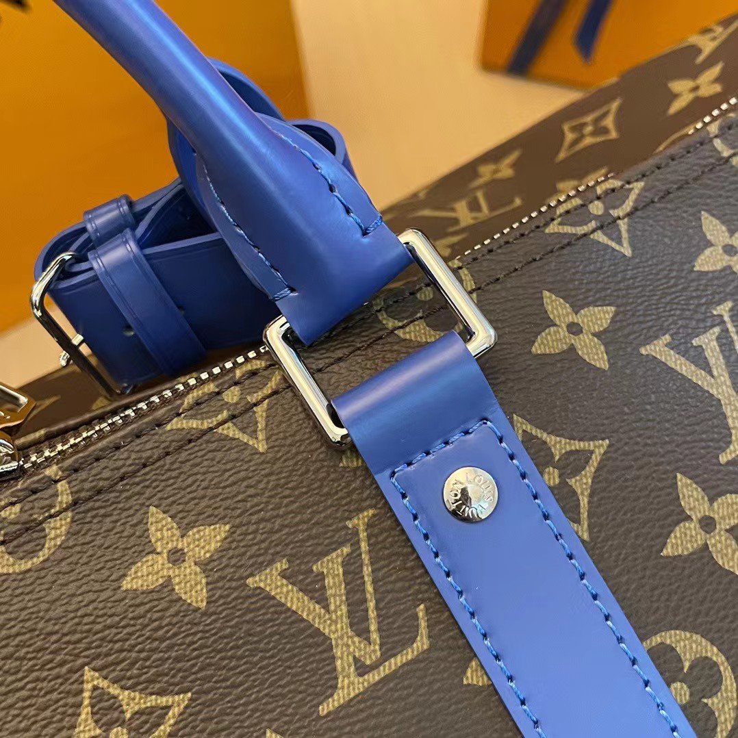 Louis Vuitton Keepall Bandoulière 50     M46772 - DopestKickz