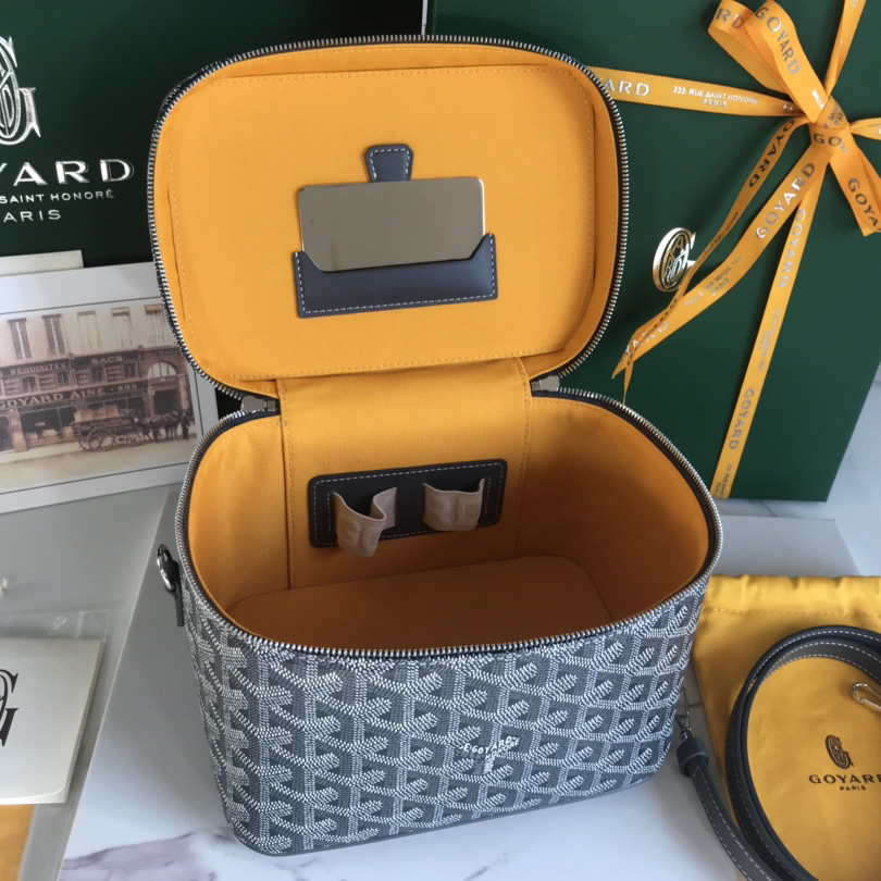 Goyard Muse Vanity Case - DopestKickz