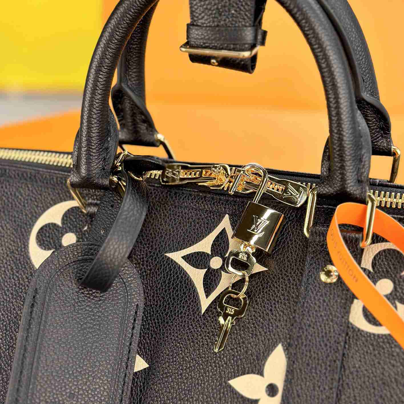 Louis Vuitton Keepall Bandoulière 45   M46670 - DopestKickz