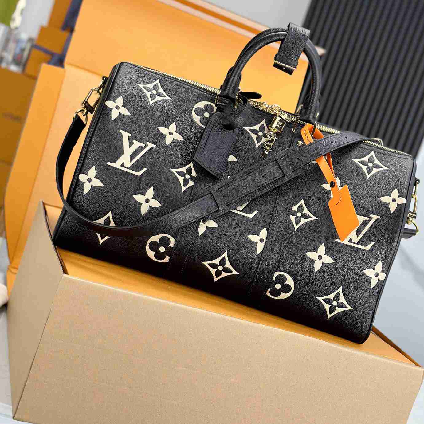 Louis Vuitton Keepall Bandoulière 45   M46670 - DopestKickz
