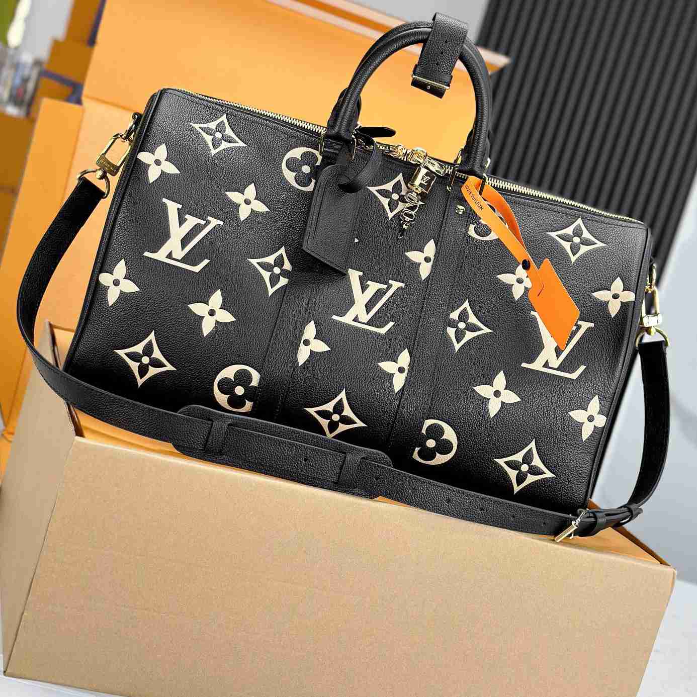 Louis Vuitton Keepall Bandoulière 45   M46670 - DopestKickz
