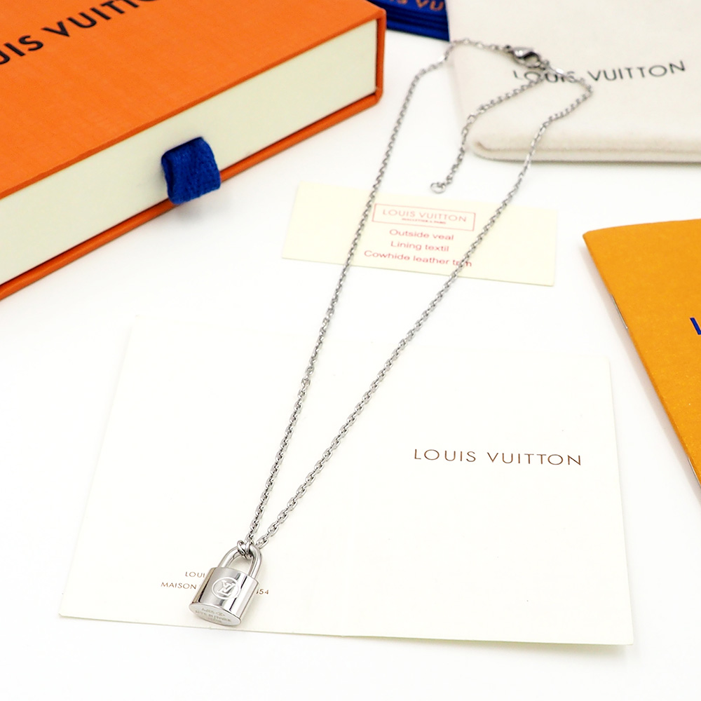 Louis Vuitto Lockit Pendant - DopestKickz