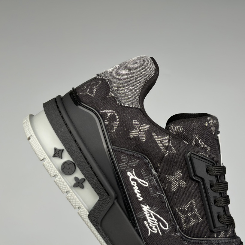 Louis Vuitton lv Trainer Sneaker (Upon UK Size) - DopestKickz