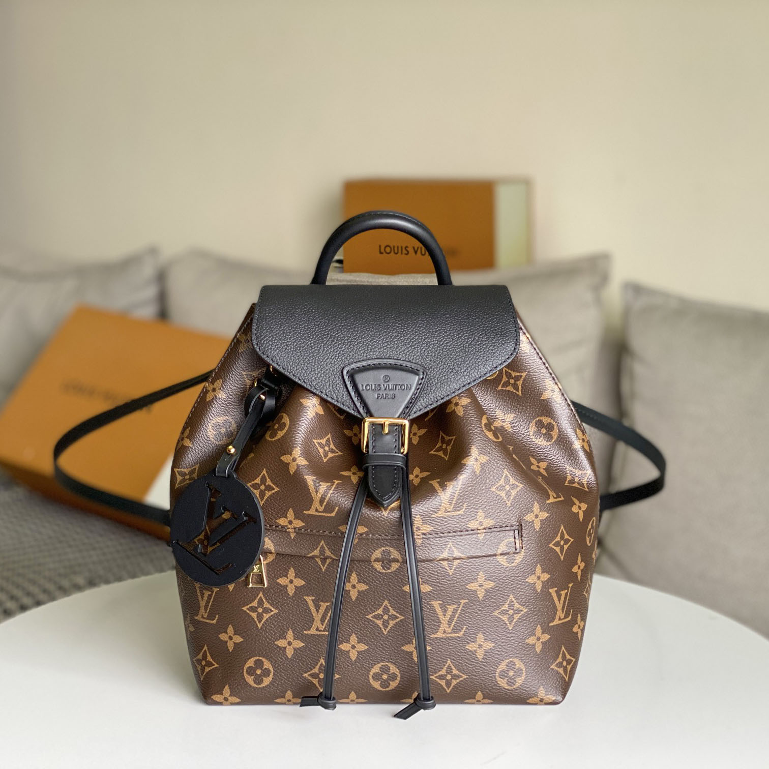 Louis Vuitton Backpacks  (27.5 x 33 x 14cm) m45515 - DopestKickz