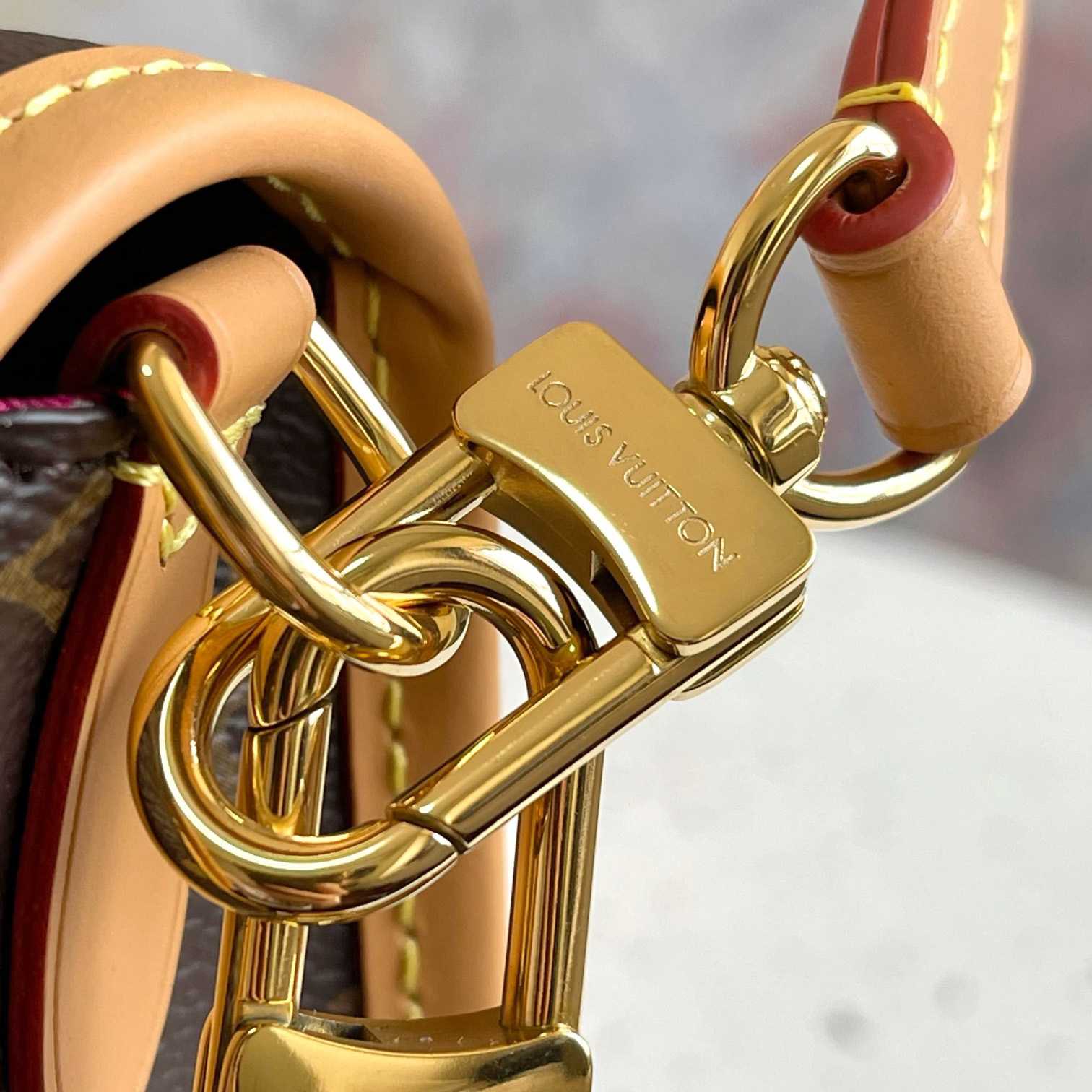 Louis Vuitton Diane    M46049 - DopestKickz