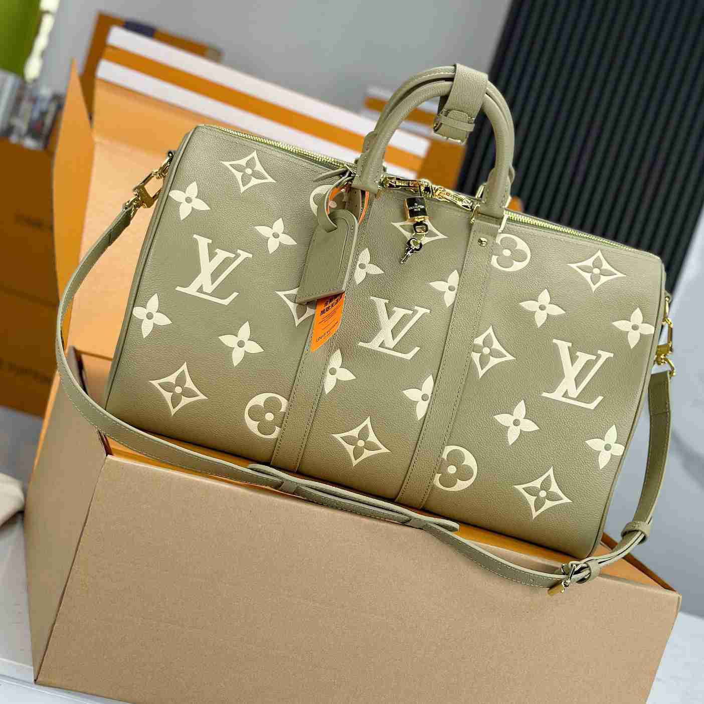 Louis Vuitton Keepall Bandoulière 45   M46671 - DopestKickz
