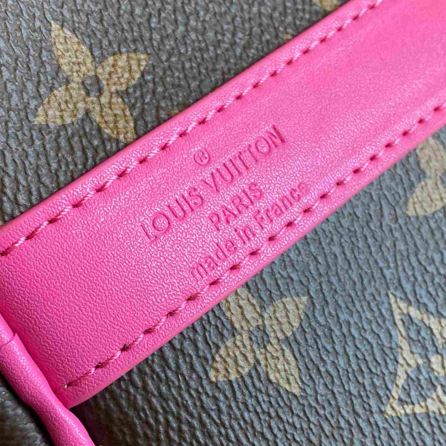 Louis Vuitton Keepall Bandoulière 50     M46773 - DopestKickz