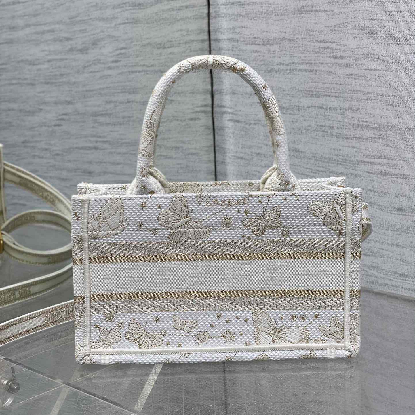 Dior Medium Lady D-Lite Bag - DopestKickz