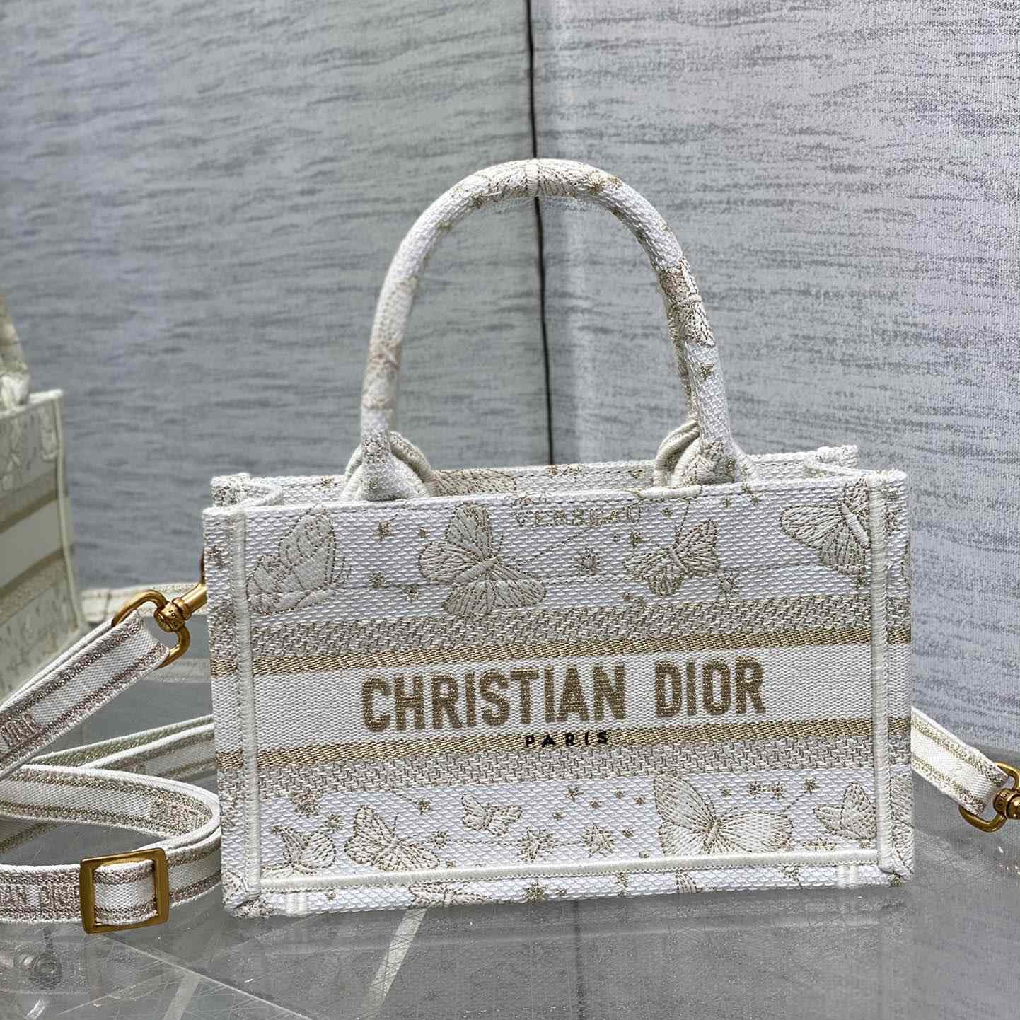 Dior Medium Lady D-Lite Bag - DopestKickz