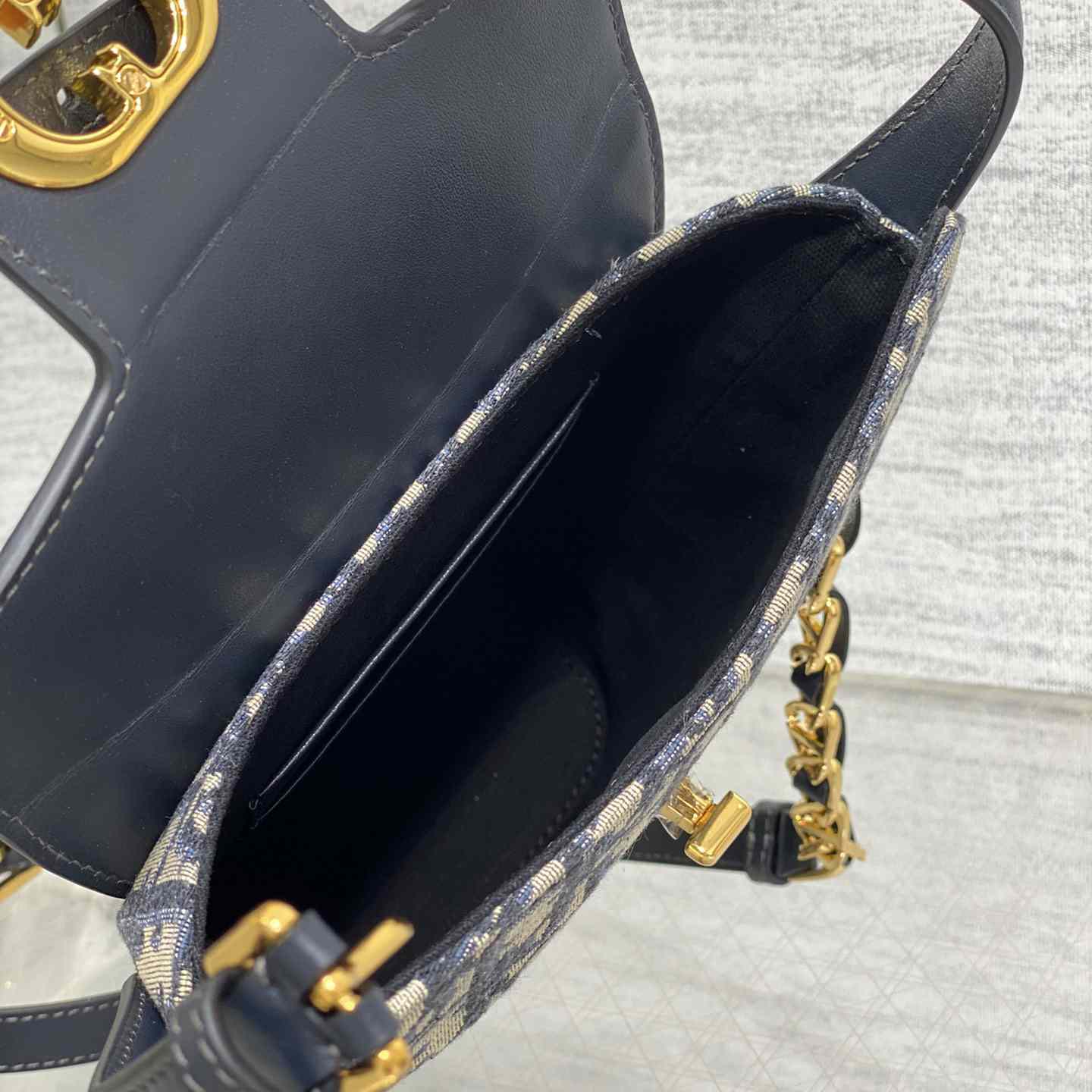 Dior 30 Montaigne Dior Amber Mini Bucket Bag - DopestKickz