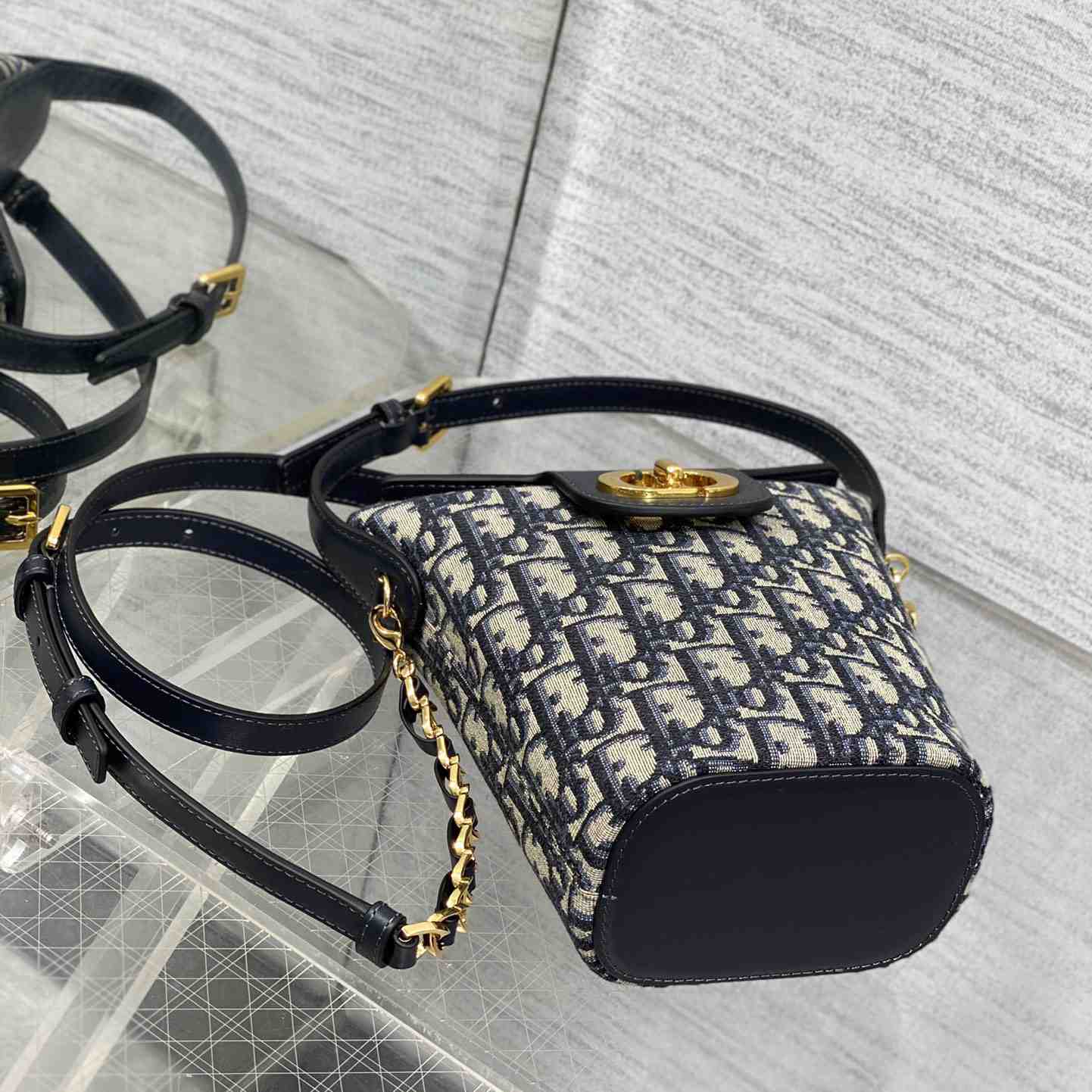 Dior 30 Montaigne Dior Amber Mini Bucket Bag - DopestKickz