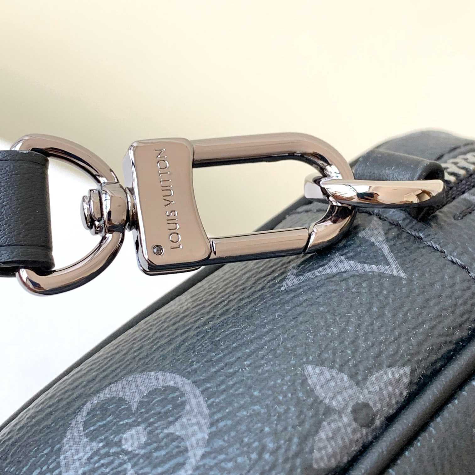 Louis Vuitton Nano Porte Documents Voyage   M82770 - DopestKickz