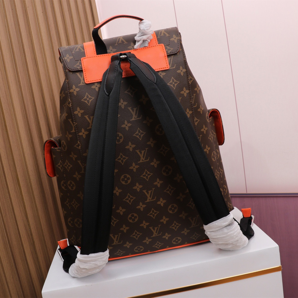 Louis Vuitton Christopher MM    M46814 - DopestKickz