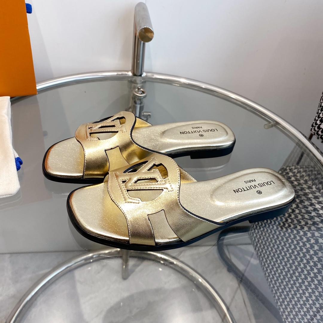 Louis Vuitton LV Isola Flat Mule    - DopestKickz