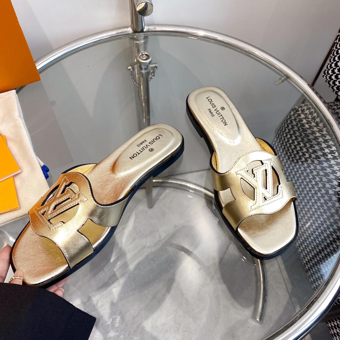 Louis Vuitton LV Isola Flat Mule    - DopestKickz