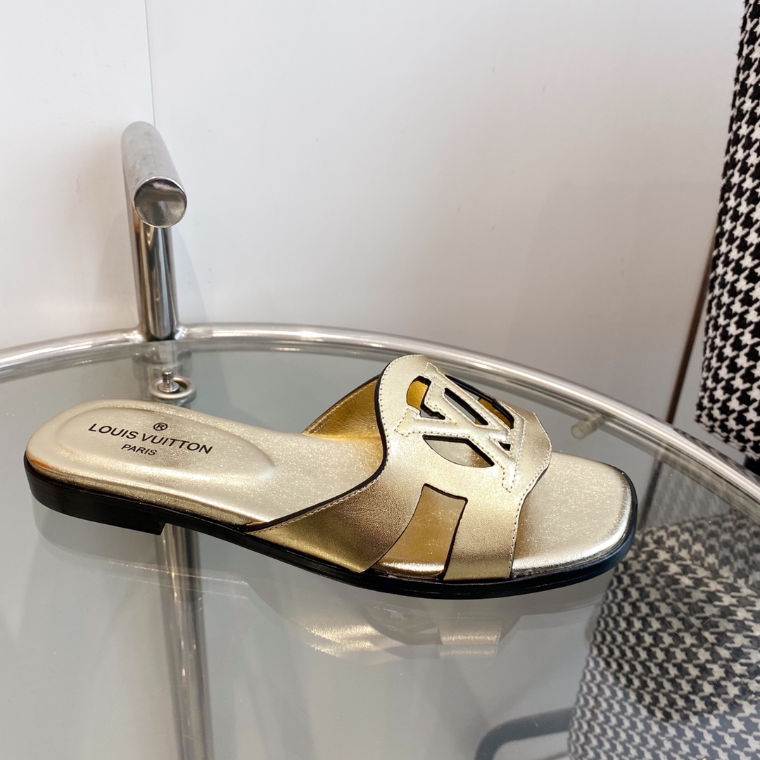 Louis Vuitton LV Isola Flat Mule    - DopestKickz