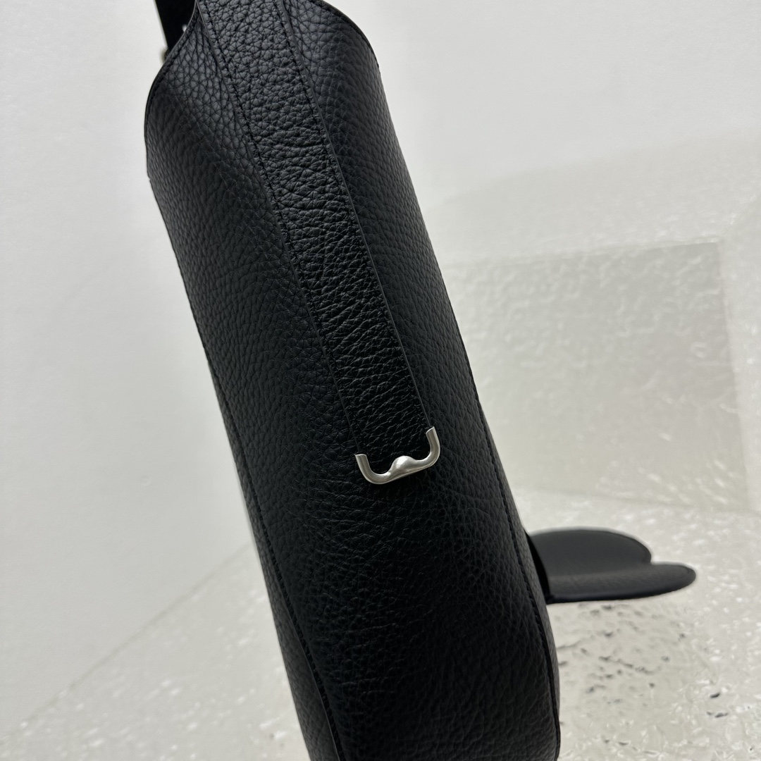 Burberry Medium Chess Shoulder Bag - DopestKickz