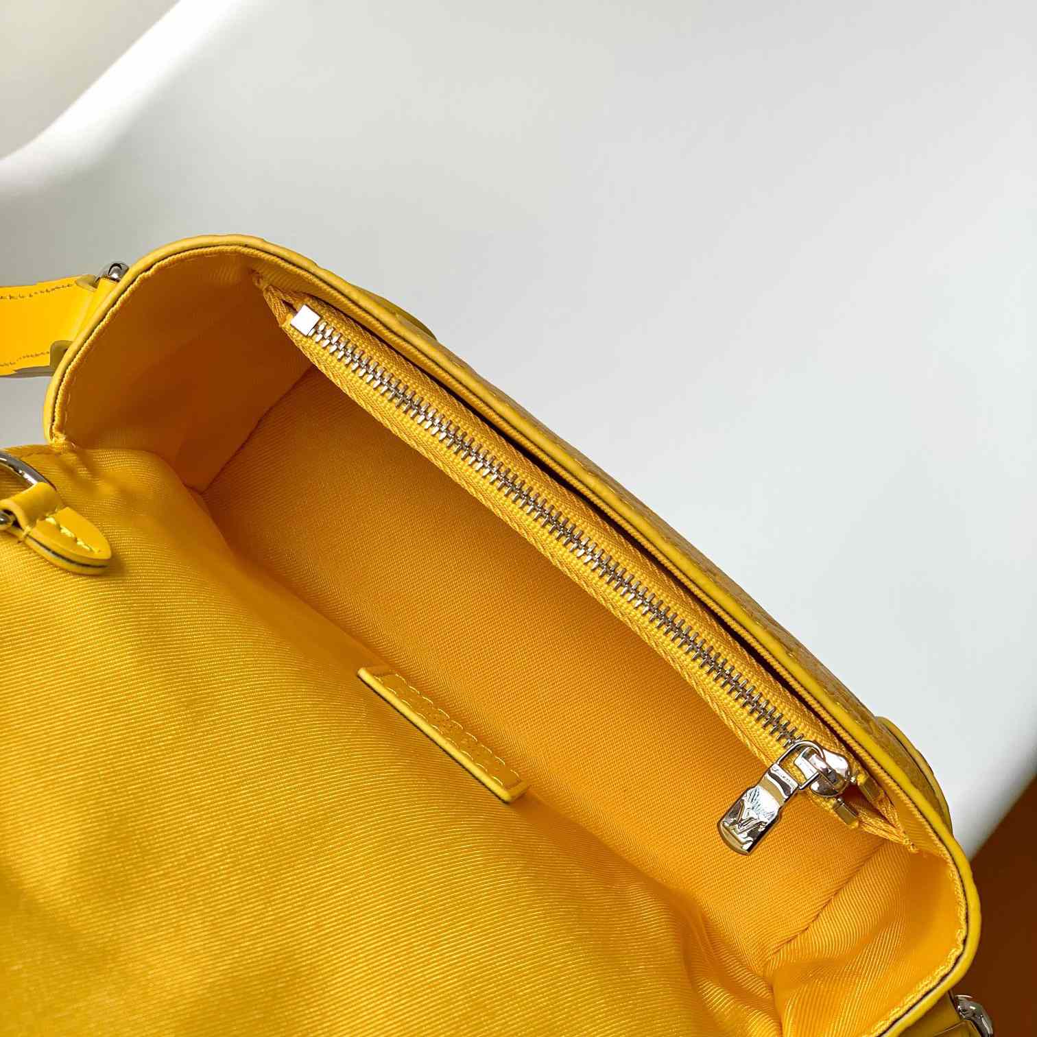 Louis Vuitton Steamer Wearable Wallet     M82917 - DopestKickz