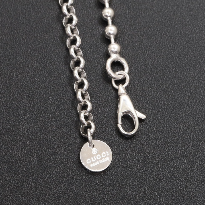 Gucci Interlocking G Necklace In Silver - DopestKickz