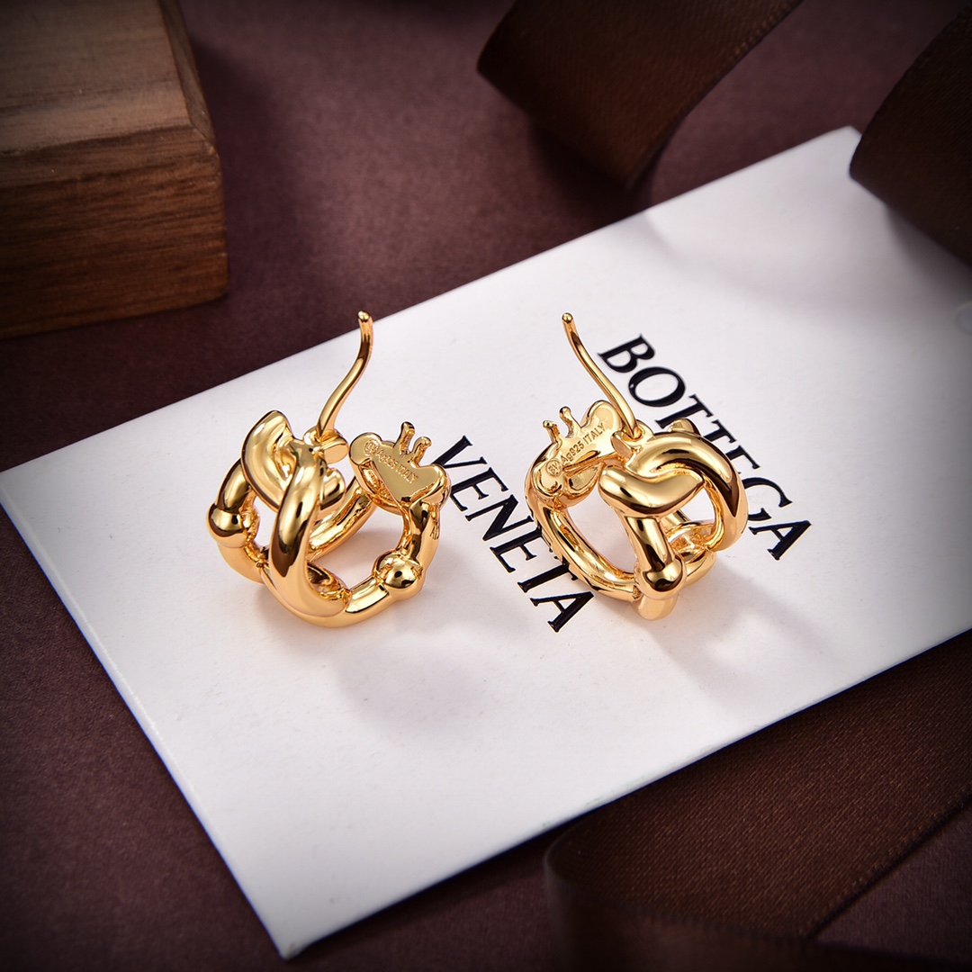 Bottega Veneta Chain Hoop Earrings - DopestKickz