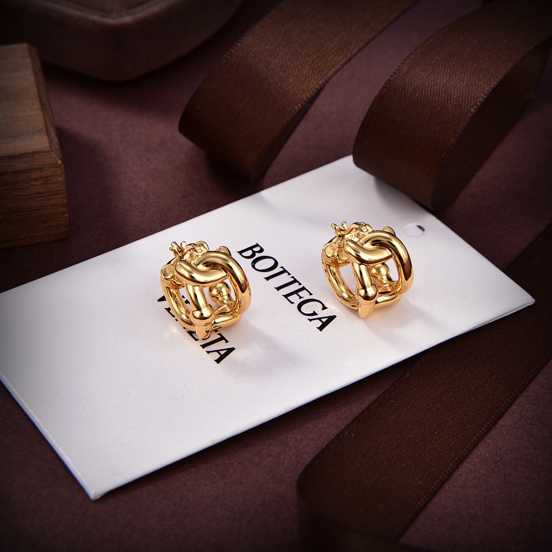 Bottega Veneta Chain Hoop Earrings - DopestKickz