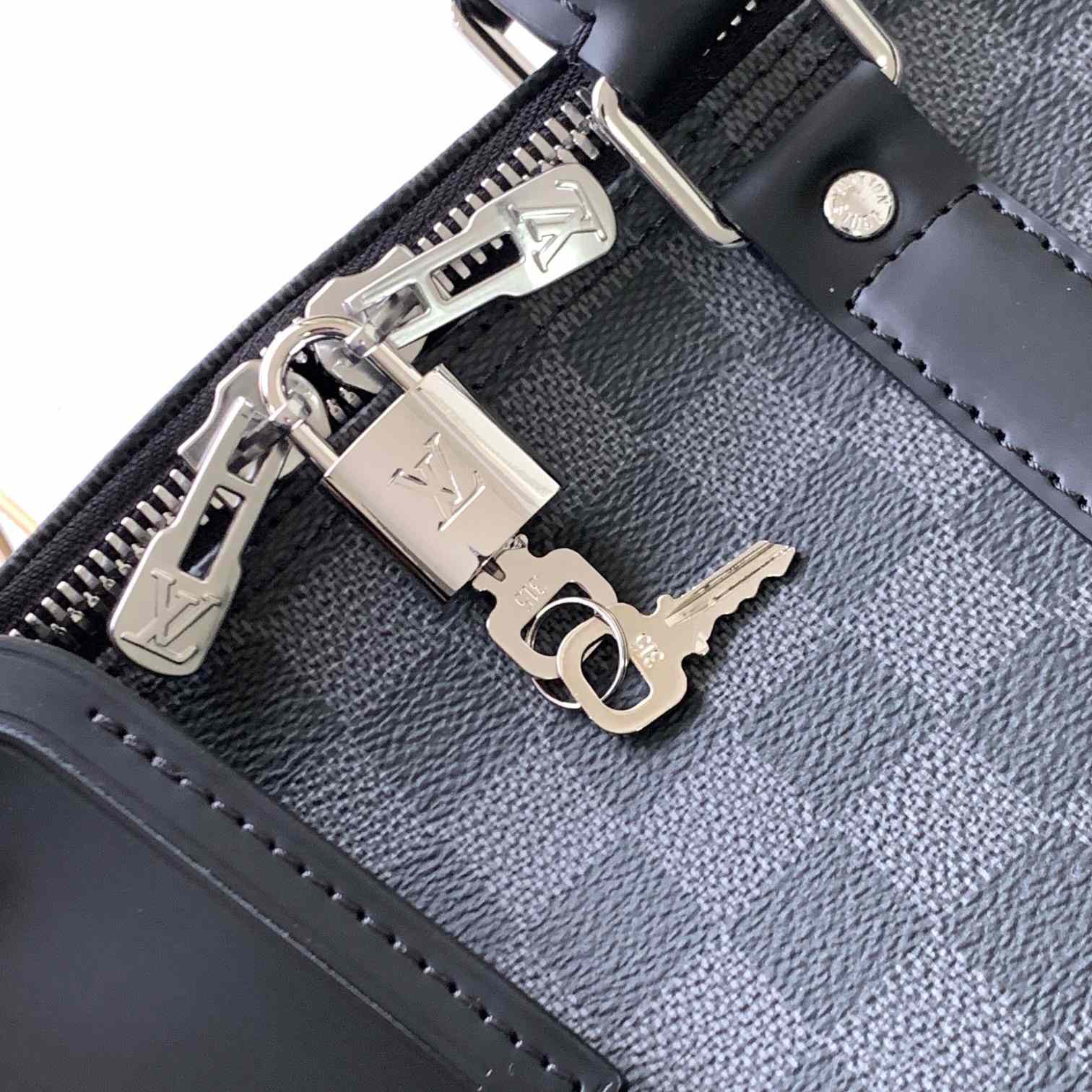 Louis Vuitton Keepall Bandoulière 55    N41413 - DopestKickz