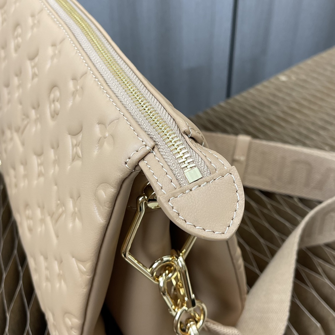 Louis Vuitton Coussin PM (26 x 20 x 12cm)  m22385 - DopestKickz