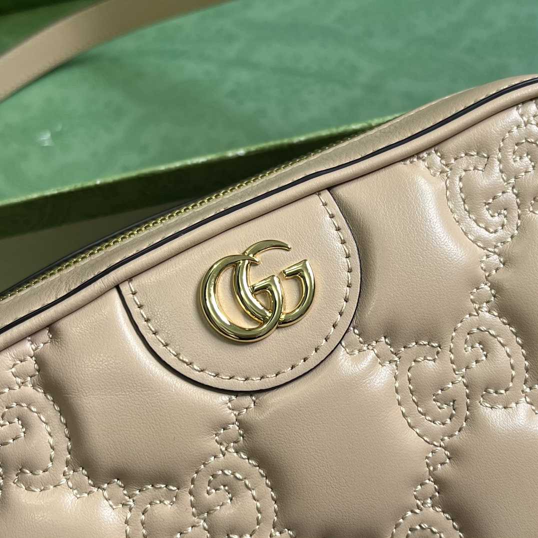 Gucci GG Matelasse Small Bag - DopestKickz
