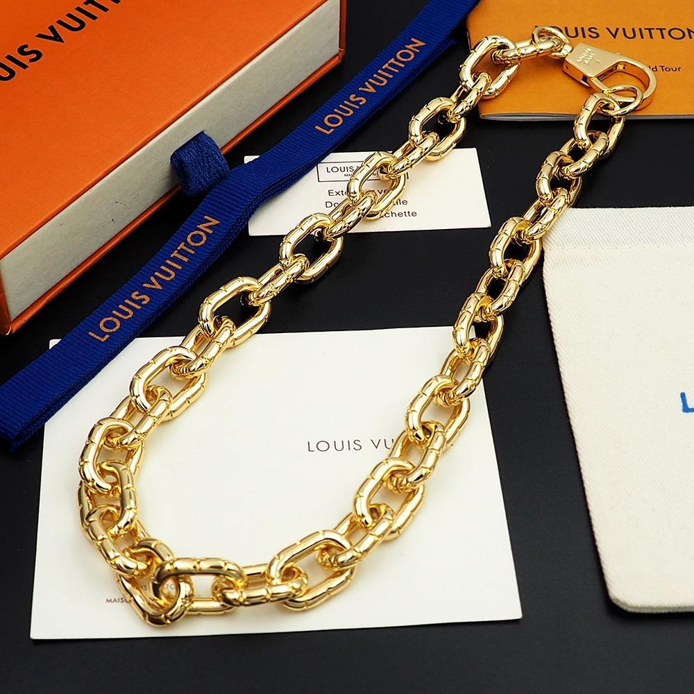 Louis Vuitto LV Crown Necklace   M01280 - DopestKickz