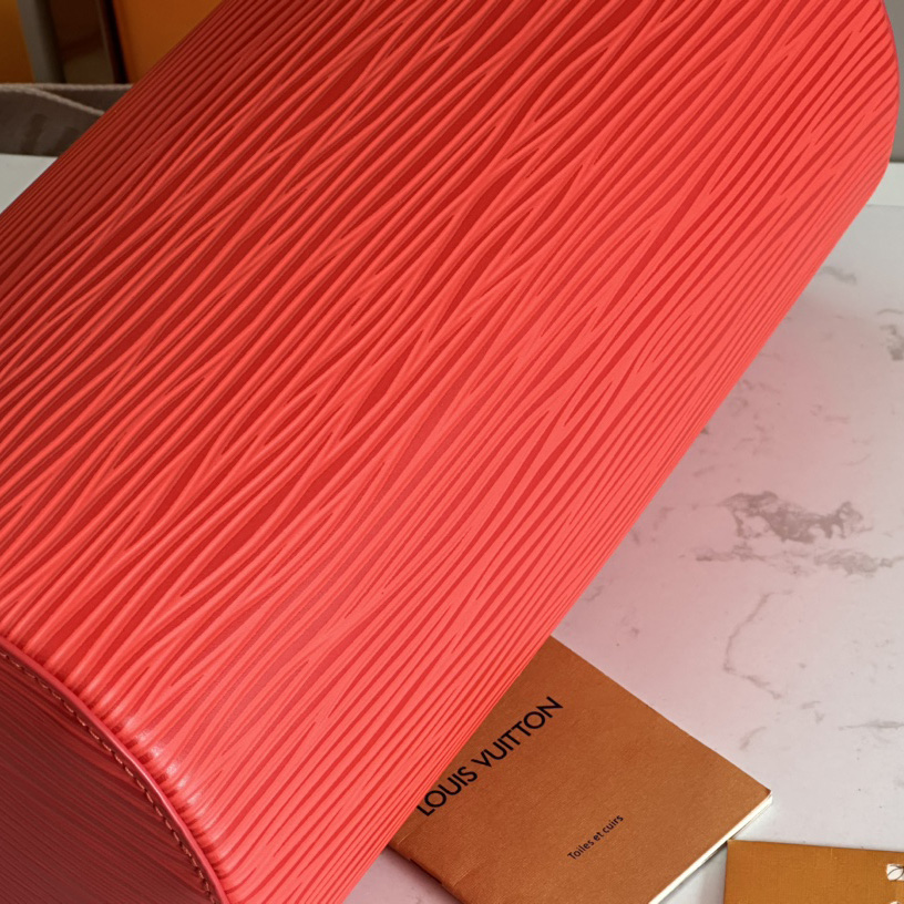 Louis Vuitton Soft Polochon MM   M23719 - DopestKickz