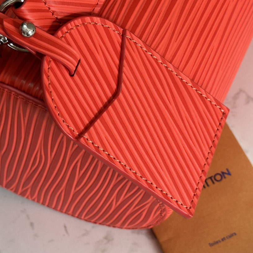 Louis Vuitton Soft Polochon MM   M23719 - DopestKickz