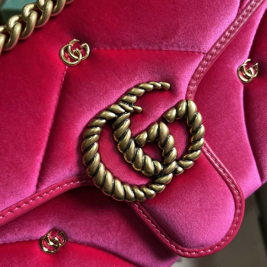 Gucci GG Marmont Small Shoulder Bag - DopestKickz